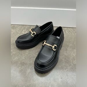 SOLD NWOT Steve Madden Loafers